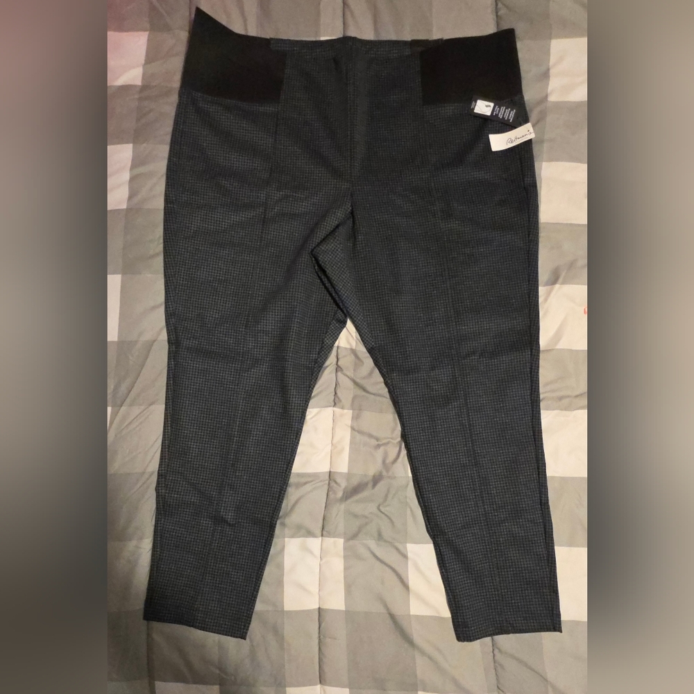 Reitmans Black and Gray Checkered Pants